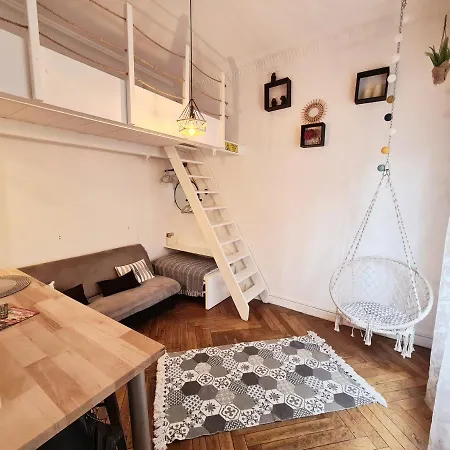 F1 Mezzanine Centre Nice, 1 A 4 Personnes, Quartier Liberation *